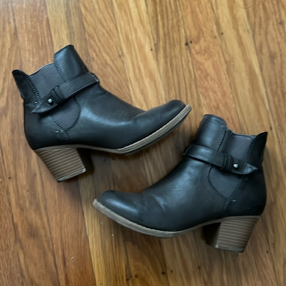 EUC Rampage Vershing grey ankle boots
